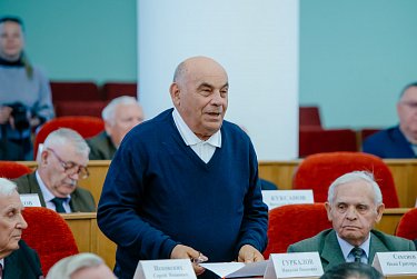 Реализацию нацпроектов обсудили на Совете старейшин